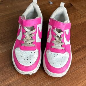 Nike Kids Sneakers in Pink and White